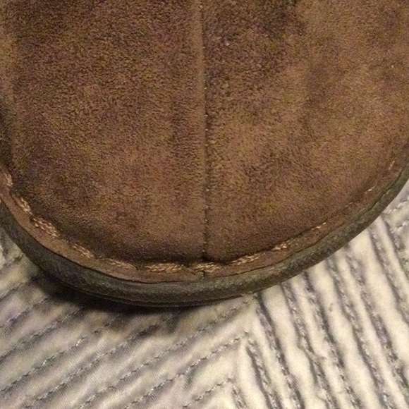 UGG size 8 brown suede boots for women - Picture 7 of 10